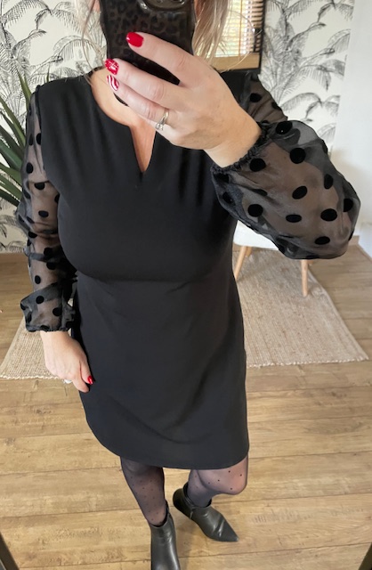 Robe courte noire à manches transparentes avec pois - Image 2