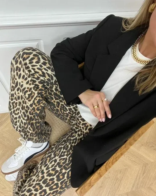 quelle couleur avec le léopard