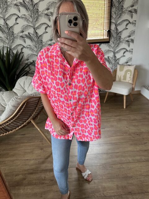 Chemise oversize femme imprimé rose fluo